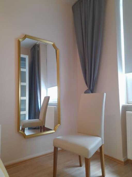 Zwei-Zimmer Wohnung In Wiesbadens Westend Ngoại thất bức ảnh