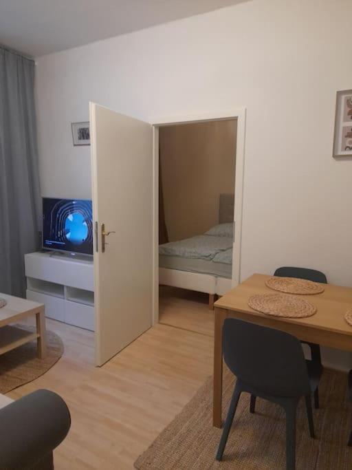 Zwei-Zimmer Wohnung In Wiesbadens Westend Ngoại thất bức ảnh