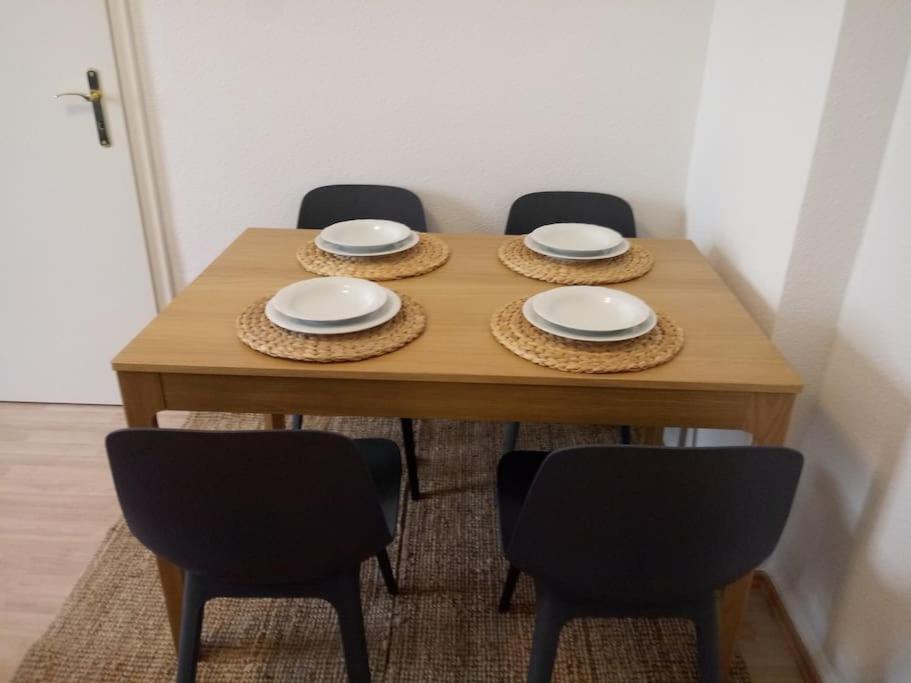 Zwei-Zimmer Wohnung In Wiesbadens Westend Ngoại thất bức ảnh